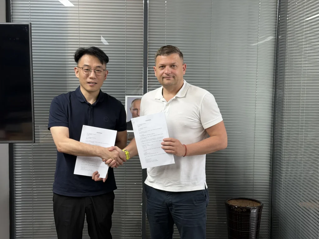 圣彼得堡信息商务中心与青岛智胜联合科技有限公司签署框架合作协议